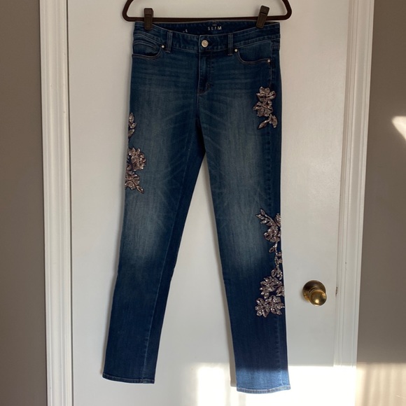White House Black Market designed skinny jeans, size 4 - Picture 2 of 14